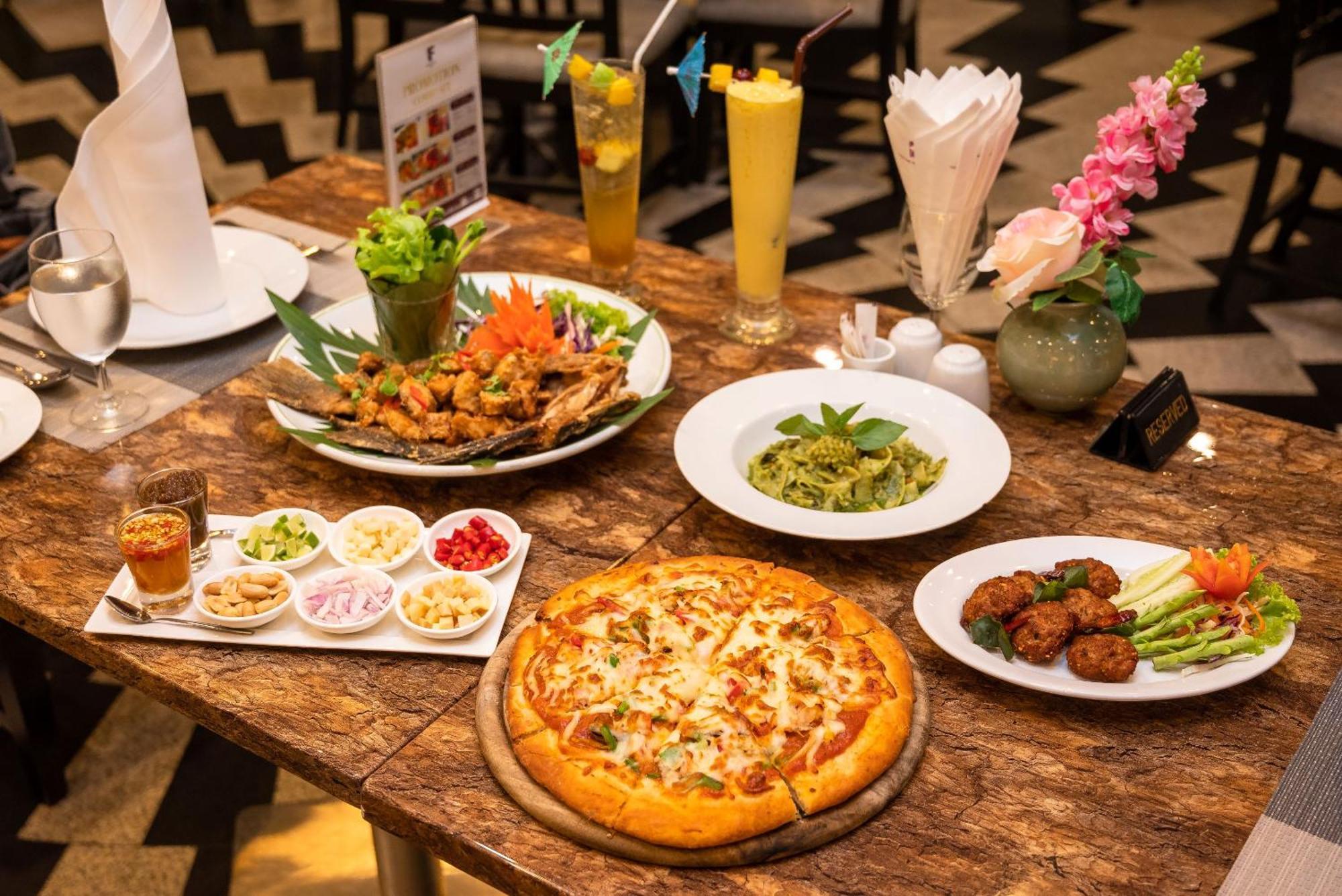 Fortune Hotel Korat- Sha Plus Nakhonratchasima Buitenkant foto