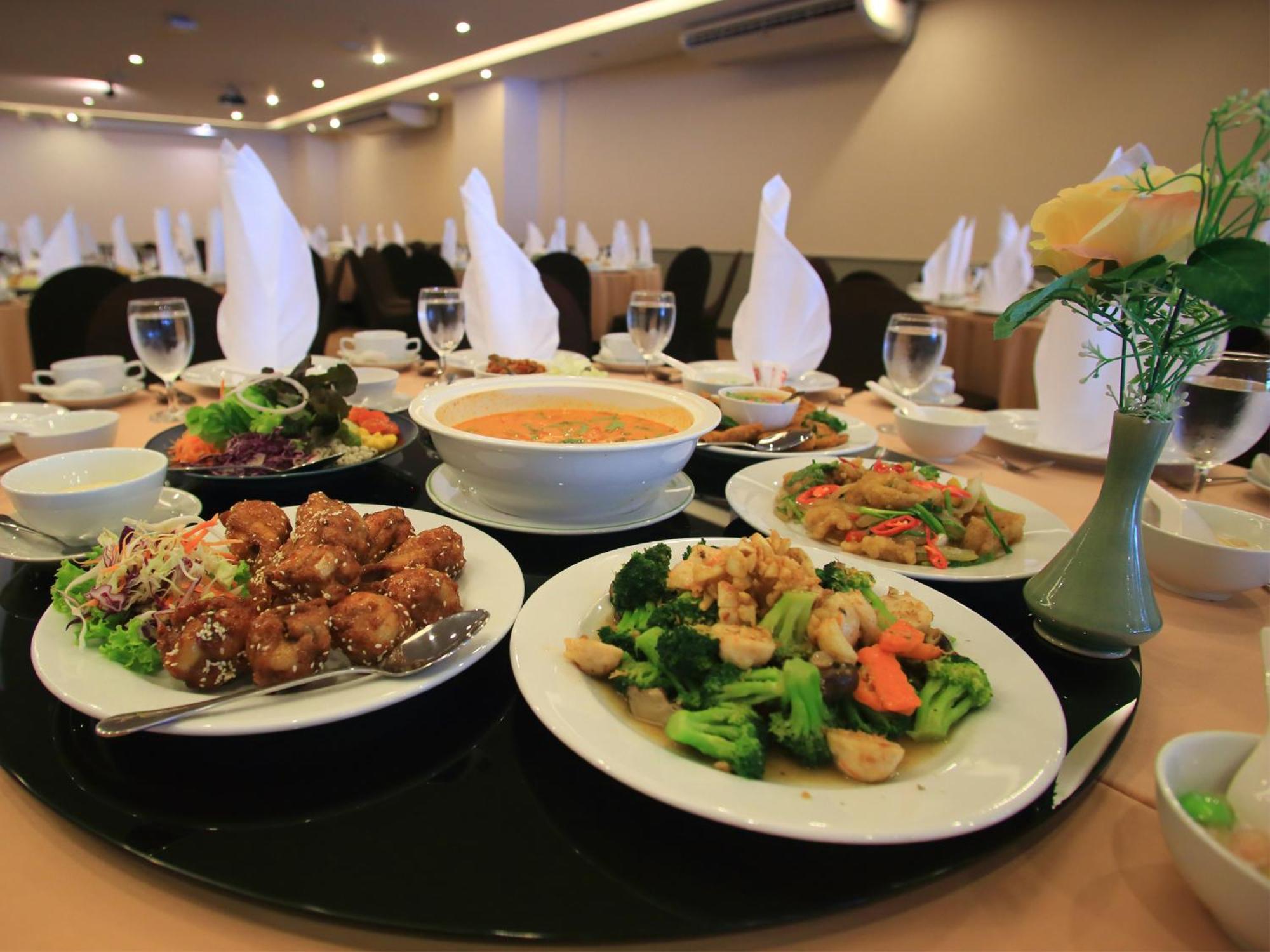 Fortune Hotel Korat- Sha Plus Nakhonratchasima Buitenkant foto