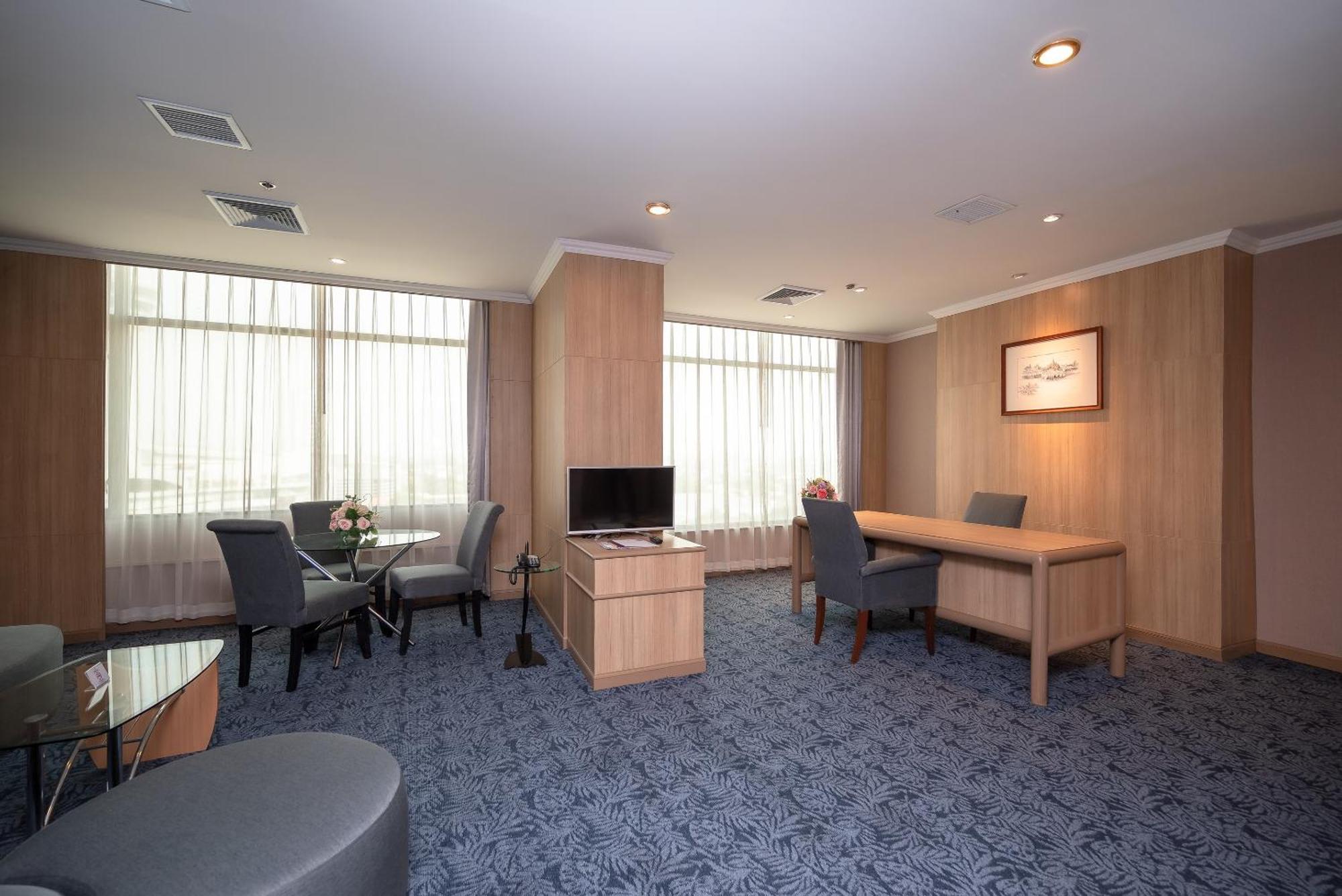 Fortune Hotel Korat- Sha Plus Nakhonratchasima Buitenkant foto