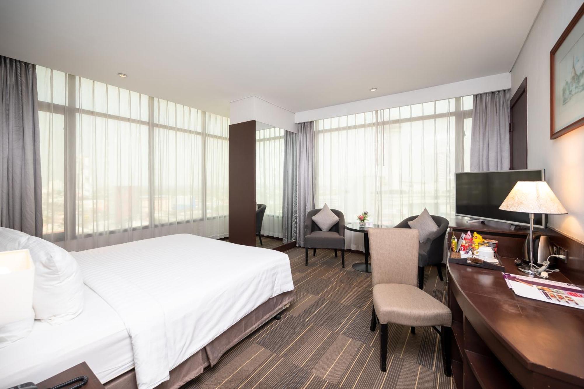 Fortune Hotel Korat- Sha Plus Nakhonratchasima Buitenkant foto