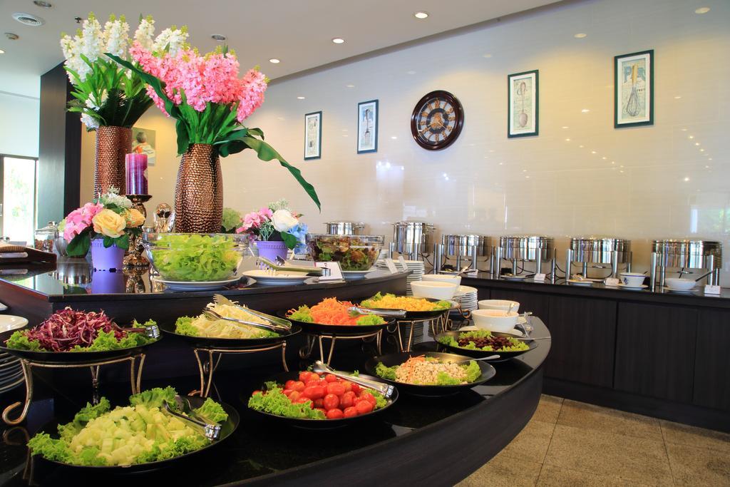 Fortune Hotel Korat- Sha Plus Nakhonratchasima Buitenkant foto